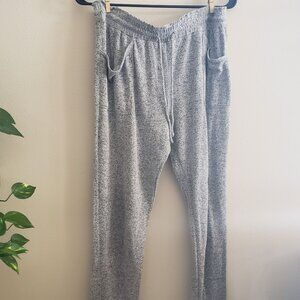 Stars Above Cozy Knit Gray Joggers Medium